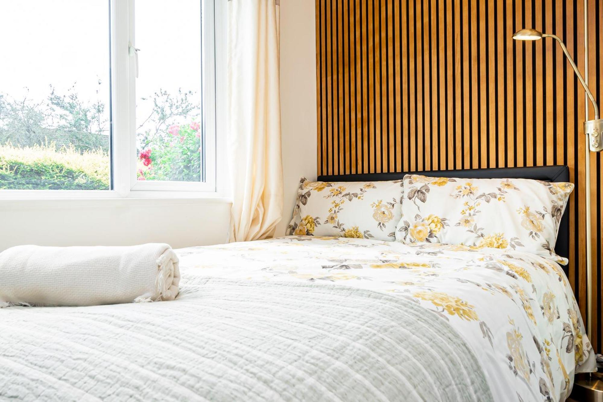 Earley Luxury Ensuite Room With Private Entrance Reading Exterior foto