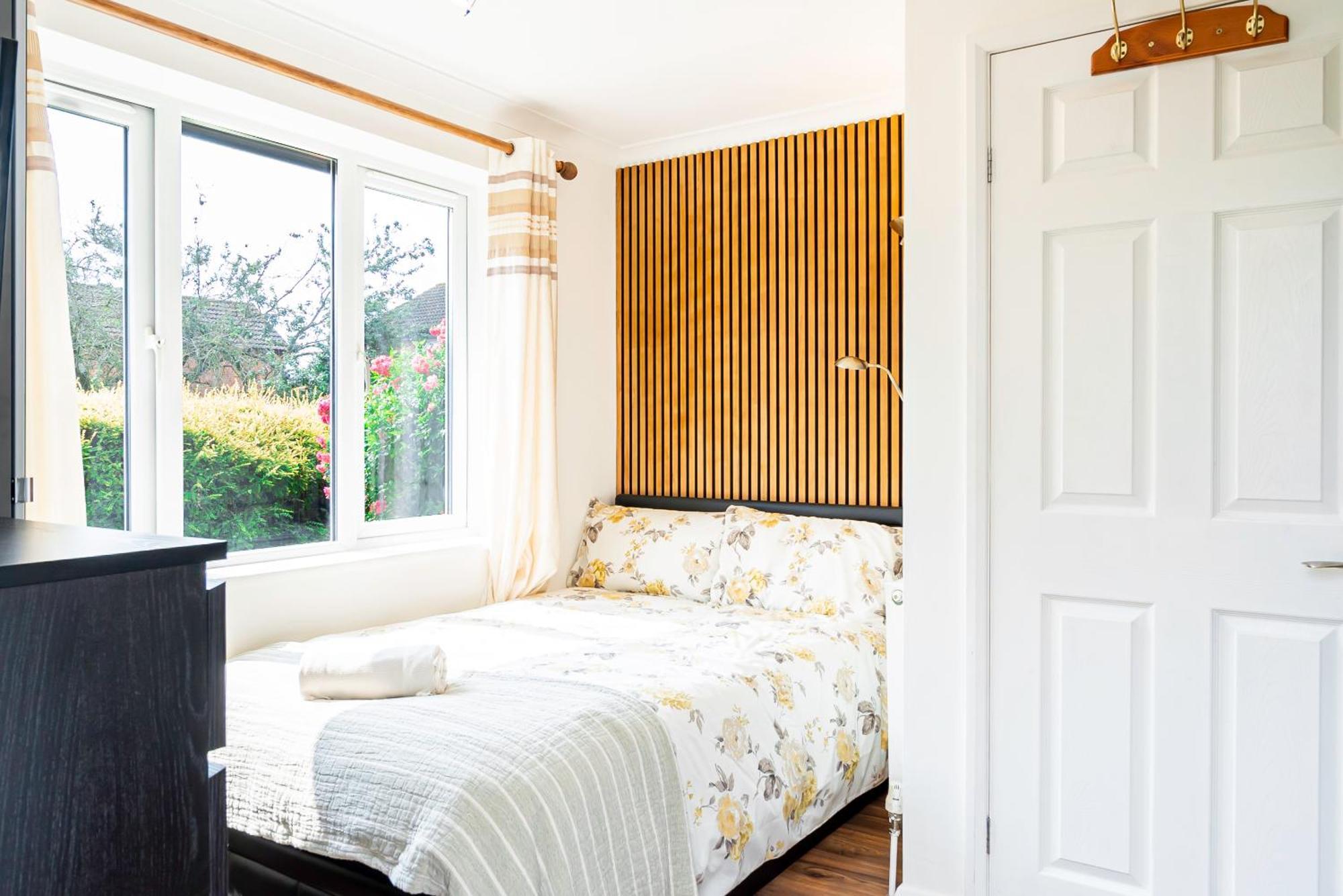 Earley Luxury Ensuite Room With Private Entrance Reading Exterior foto