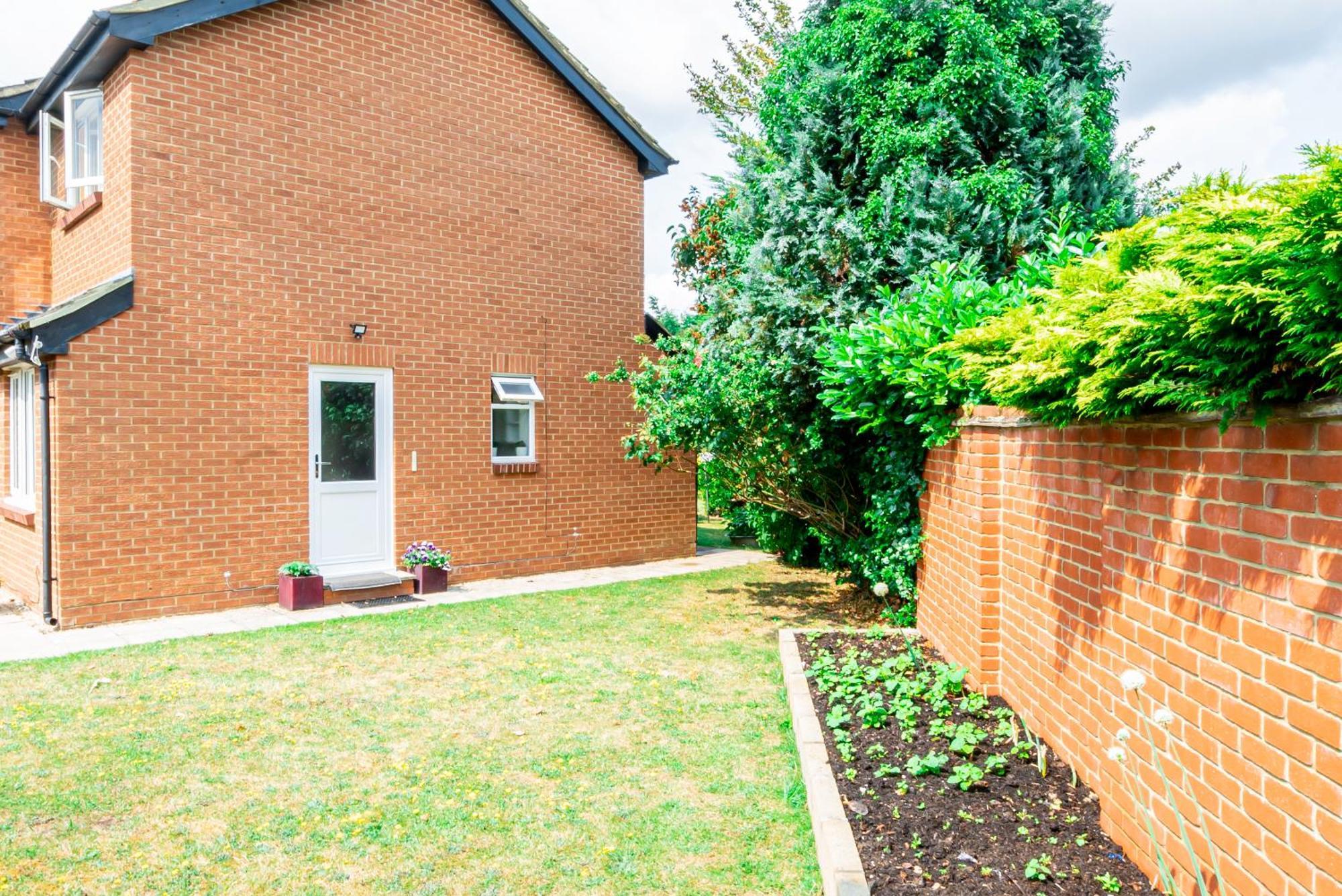 Earley Luxury Ensuite Room With Private Entrance Reading Exterior foto